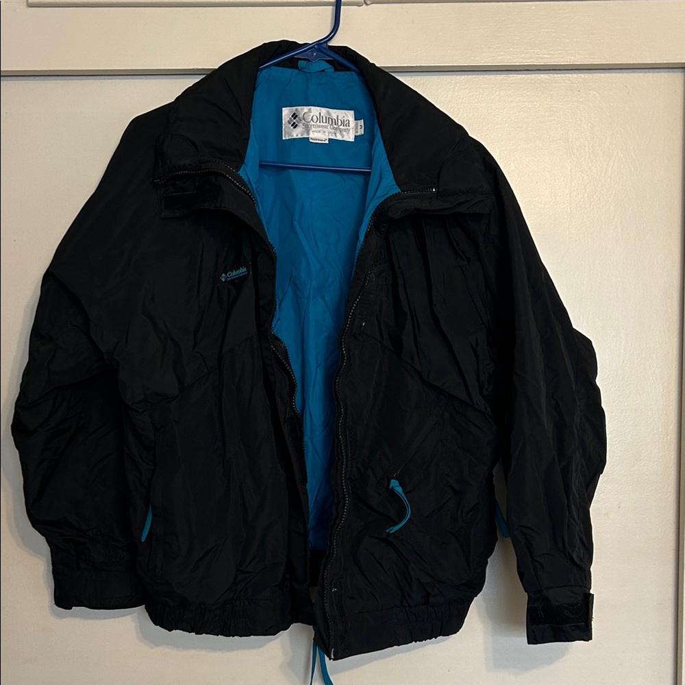Columbia Women’s Black and Blue Windbreaker/ski jacket